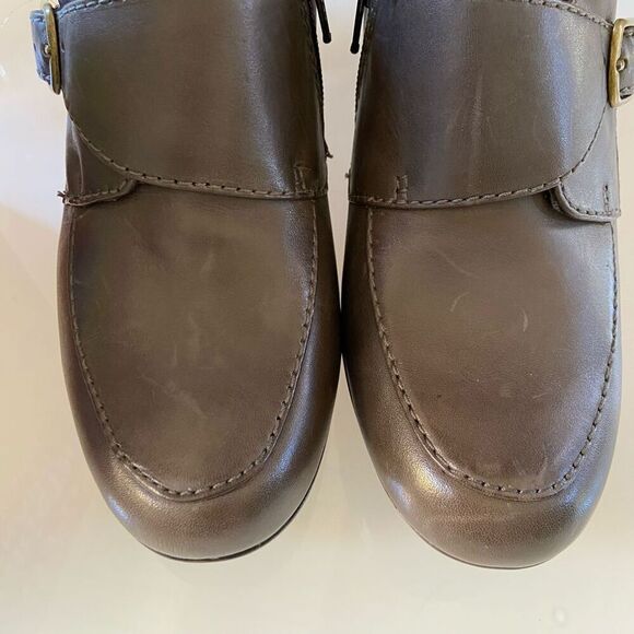 Clarks Collection Gray Taupe Leather Heel Loafers 9 M - Picture 9 of 10